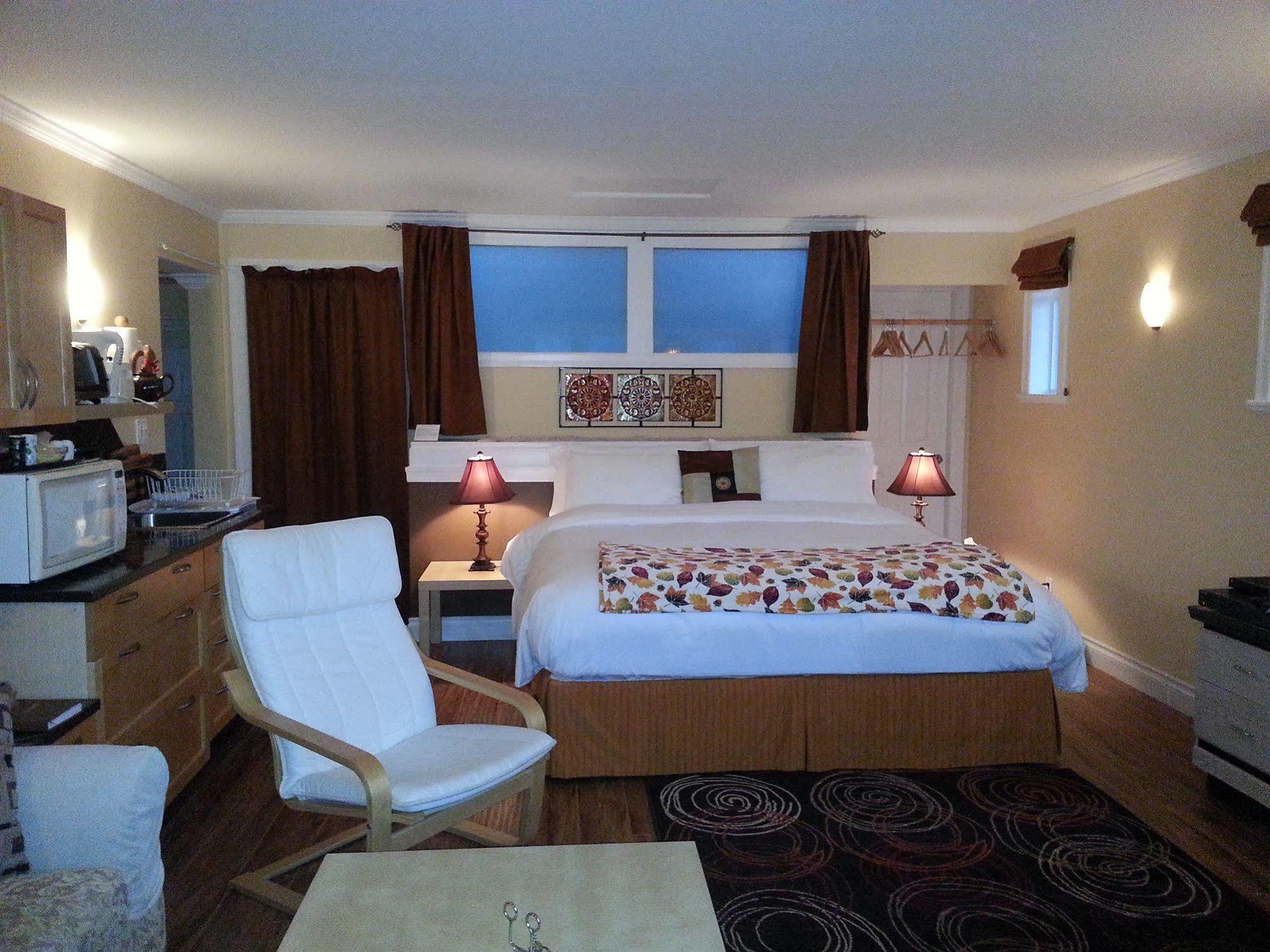 Above The Inlet Hotel Sechelt Luaran gambar
