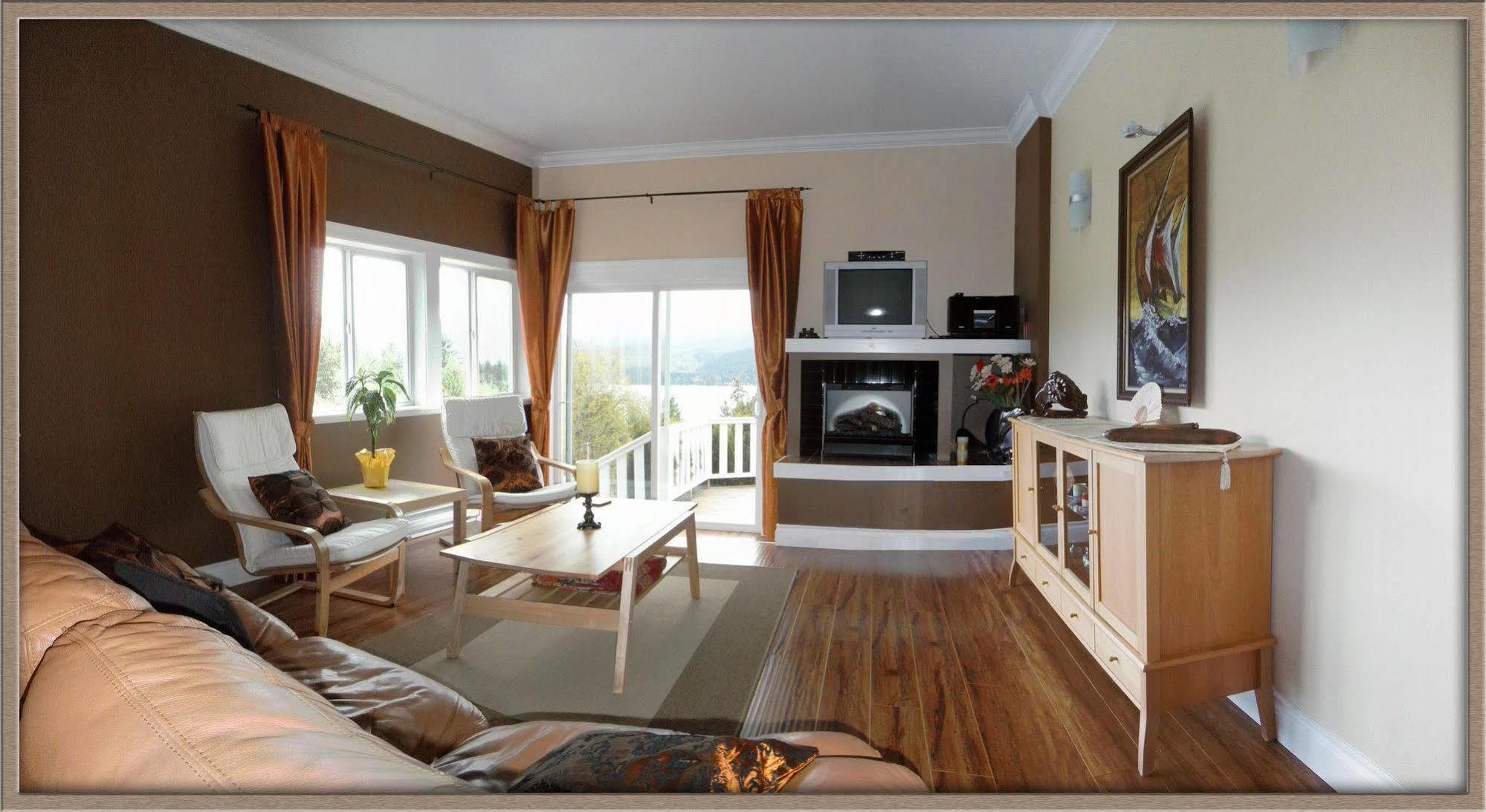 Above The Inlet Hotel Sechelt Luaran gambar